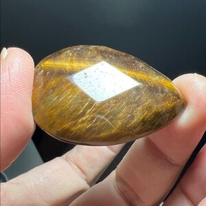 Polished Tiger's Eye - Golden Brown Gemstone